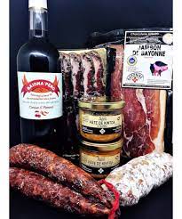 Lot "Apéritif" 1/4 de Jambon 800g + 1 Paté Piment d'Espelette + 1 Saucisson Pur Porc 1.170 kg