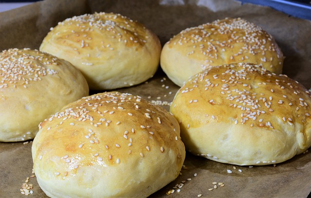 Buns natures au sésame