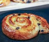 Pain Aux Raisins