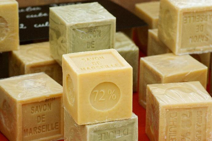 Savon Doux Parfumé Aqua Mandarine 125g