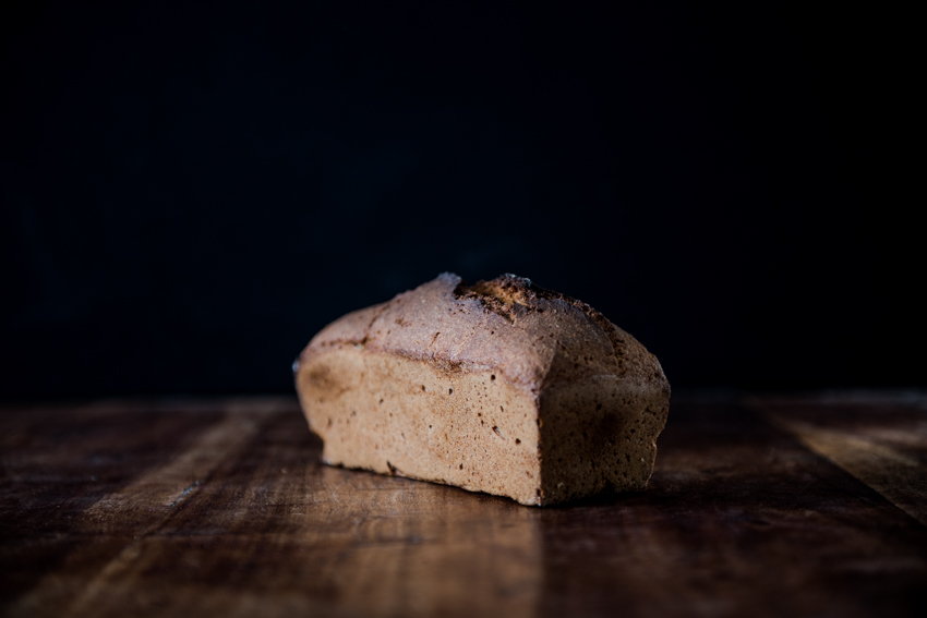 Pain de campagne Figue Noix forme moulé (levain de seigle 10%, farine bise, figues et noix) 500g