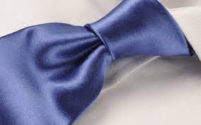 cravate non démontée