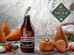 Sauce tomates peperoncino Italienne maison en bouteille de 330 gr