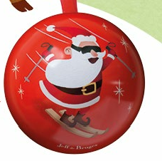 La boule de Noël en métal
