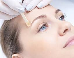 Epilation Sourcil 10 min