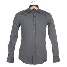 Chemise sur cintre/shirt on hanger