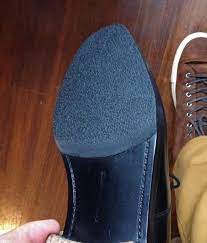 Pose de patins caoutchouc la paire antidérapants