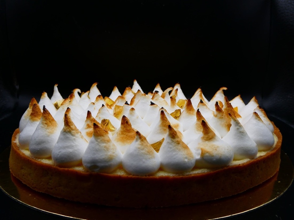 Tarte Citron Meringuée 6 pers  Pâte sucrée, crémeux citron, meringue italienne vendredi 31 janvier