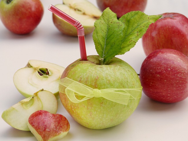 Jus de fruits pomme claire